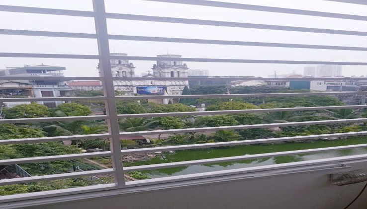 Cho thuê nhà Ngõ ô tô Giáp Bát 4 tầng, 46m2, 5 ngủ, vào ngay, chỉ 16 triệu